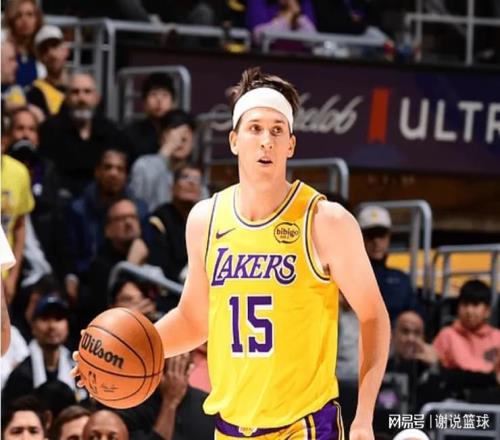 湖人卡位戰取勝四喜臨門，24+6后衛驅除心魔，橫掃老冤家靠一秘訣