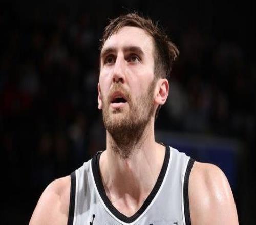 科內特：塔圖姆曾帶著各種小傷堅持上場看到他迅速復出并不驚訝