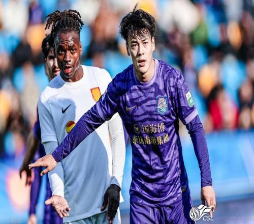 辣眼！中超首輪10大“戰(zhàn)犯”大連占4個！球迷：怎么混上主力的