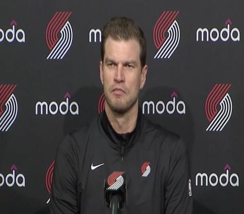 斯普利特談失利：拼勁在、心態(tài)對，但最后階段就是投不進去球