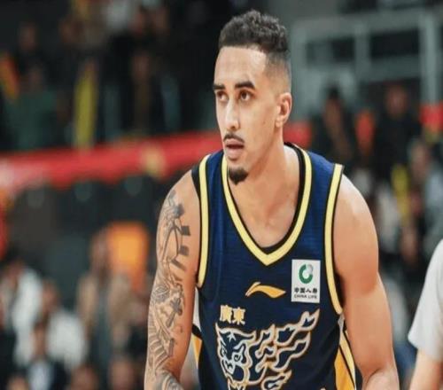 杜鋒一戰(zhàn)引眾怒！外援選擇失敗，防守大空，用人還一塌糊涂！