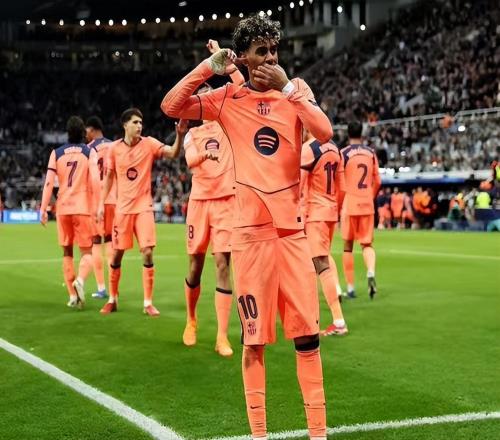 隨著巴薩11絕平，馬競52，歐冠八強最新晉級形勢，拜仁61穩(wěn)了