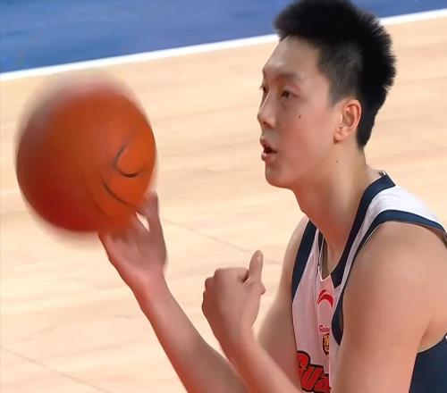 廣東慘遭18分逆轉，一戰(zhàn)打破全明星濾鏡，杜鋒無能狂怒