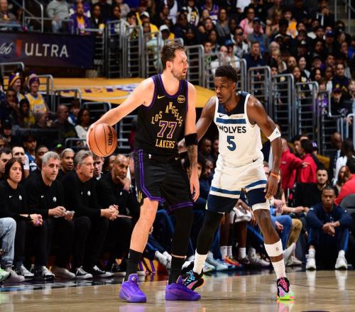 勝森林狼取3連勝！湖人2大改變收獲奇效，這么打詹姆斯第5冠有戲