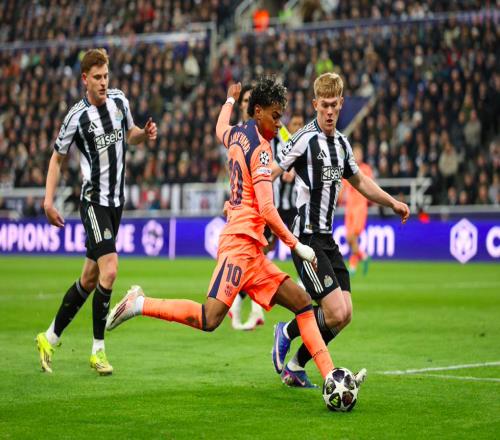 11！歐冠神劇情：86分鐘丟球11.1億豪門96分鐘讀秒絕平拒絕爆冷