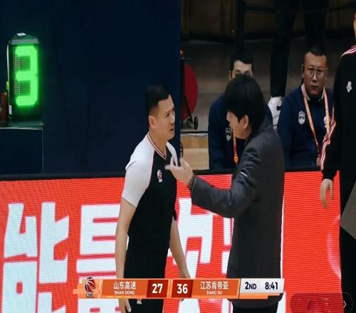 雙煞66分！CBA關鍵1戰(zhàn)：山東男籃強勢復仇，新援1點驚艷全場