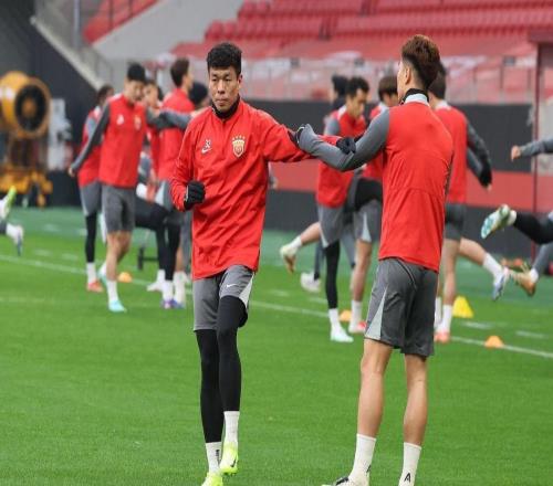 冠18決賽，澳超球隊(duì)多打一人仍出局，中超收獲大禮，保留3席位