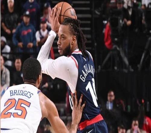 加盟后的狀態相當不錯，快船后場新援很好地扮演了核心的角色