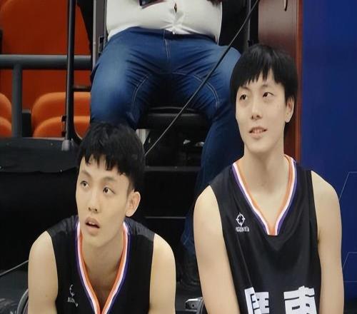 廣東隊康復(fù)遭神醫(yī)術(shù)調(diào)侃胡徐賽場高光莫將個人榮譽與家國情懷對立