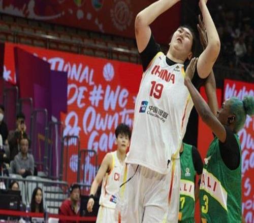 中國女籃力克馬里取開門紅！李月汝轟21+11