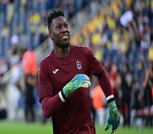 虧爆了：曼聯(lián)5000萬(wàn)先生無(wú)人要，有拉門(mén)斯在不需要他“表演喜劇”