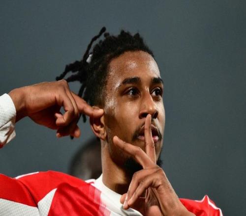 歐冠18決賽首回合綜述：拜仁馬競(jìng)大獲全勝，利物浦爆冷失先機(jī)