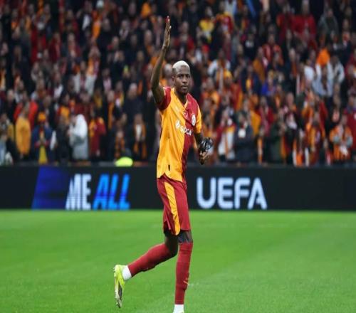 大腿級(jí)表現(xiàn)，奧斯梅恩本賽季代表加拉塔薩雷9場歐冠造10球