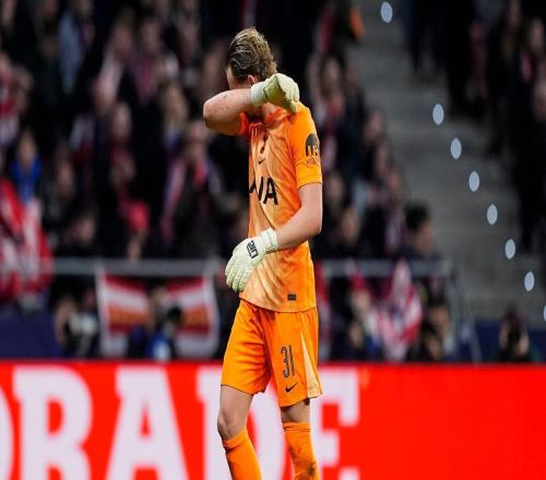 足壇罕見(jiàn)羞辱！熱刺門將首發(fā)17分鐘被換下，03崩盤(pán)心態(tài)崩了