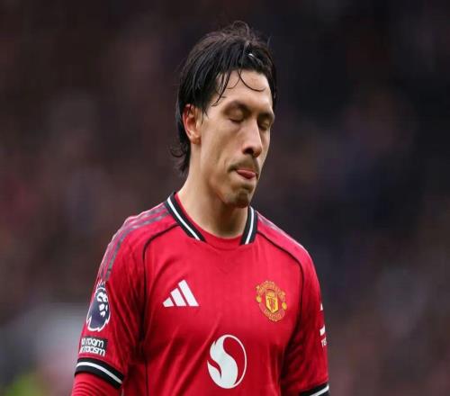 利馬傷情反復(fù)恐無緣戰(zhàn)維拉！曾因傷重想退役，或迫使曼聯(lián)買范德芬