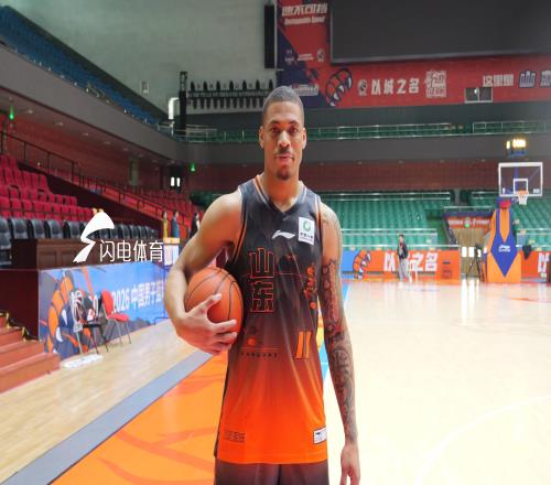 山東高速主場迎戰(zhàn)江蘇，新外援今晚將迎首秀，邱彪透露瓊斯傷情