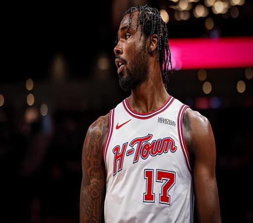 防守能力相當(dāng)不錯，但火箭鋒線新星的三分手感依然沒有恢復(fù)