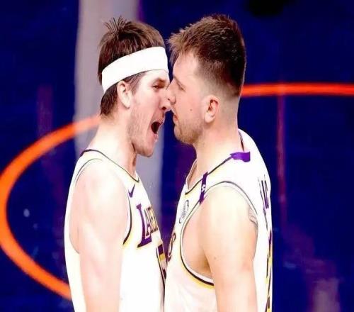 什么湖人要給落選秀2.4億合同??！