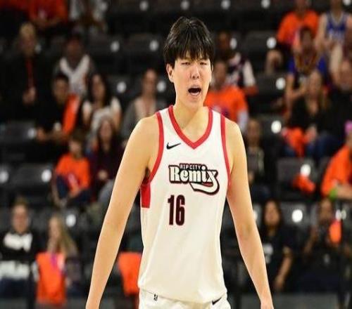 楊瀚森16中14貢獻31+8得分創(chuàng)新高混音不敵圣迭戈快船