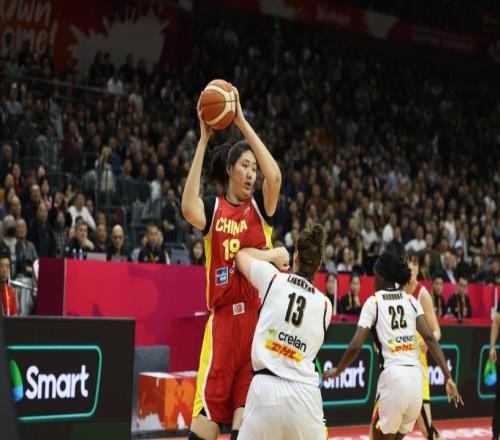 中國(guó)女籃多慘：最多落后24分吞首敗被轟170+全隊(duì)僅一人上雙