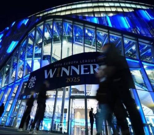 衛(wèi)報(bào)：由于保級(jí)形勢(shì)嚴(yán)峻，熱刺推遲季票續(xù)訂截止日期