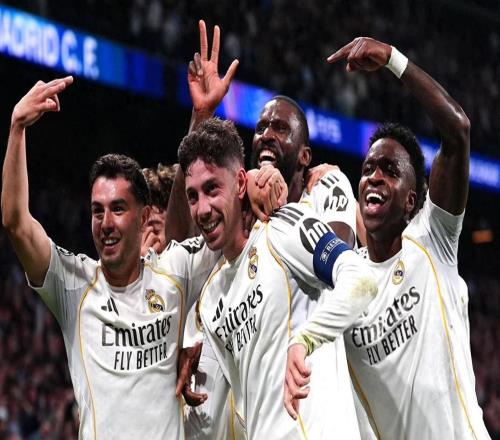 歐冠：巴爾韋德上演帽子戲法，皇馬伯納烏30完勝曼城