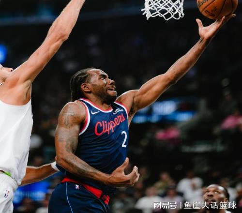 快船大勝！小卡45+5創(chuàng)兩紀(jì)錄，華子36+5加蘭爆發(fā)，巴圖姆超越科比