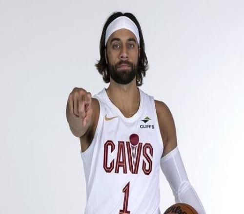 隊記：騎士將斯特魯斯下放到發(fā)展聯(lián)盟他已復(fù)出在即