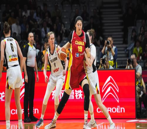 3大內(nèi)線2人啞火！女籃15分慘敗，排名不降反升，出線形勢依舊樂觀