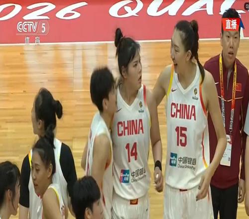 光颜值高有啥用12分钟没一个助攻+0得分，这还是控卫快换人吧