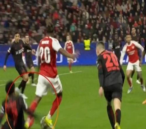 争议点球引爆怒火：阿森纳绝平，勒沃库森痛斥裁判“手软”