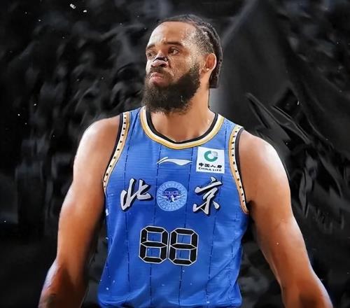 4投1中！球隊贏33分，頂薪內(nèi)線正負值為0，球迷：你甚至不配打NBL