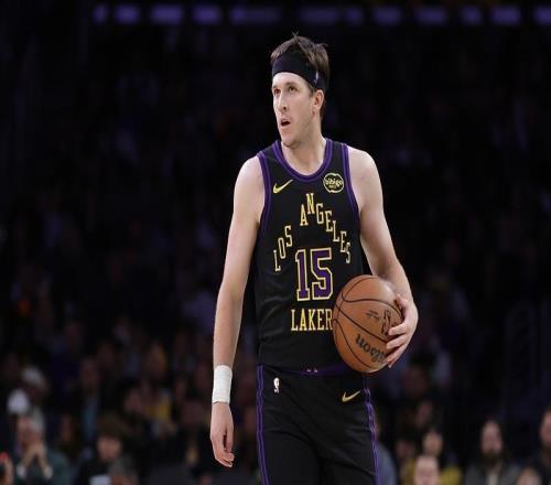 詹姆斯缺阵，湖人仍连胜，里夫斯：我们不再只是双手一摊