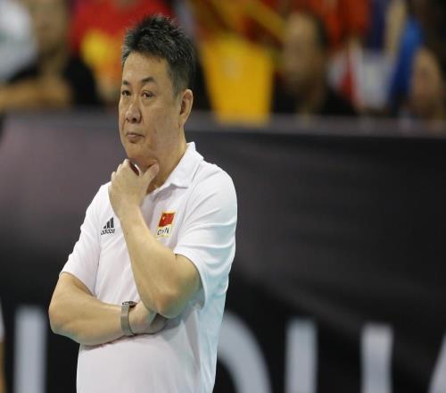 選的人沒一個中用，上一任淘汰的他當大腿用，球迷：下一個蔡導