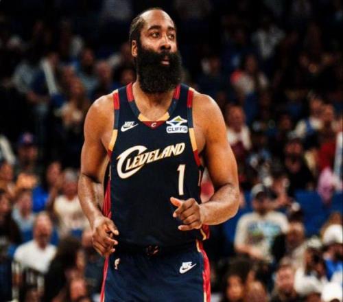 騎士?jī)纱髷∫虺鰻t，哈登有好有壞！湖人舊將真該批，米切爾也犯錯(cuò)