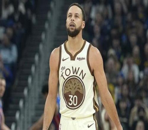 Shams：庫里將因膝傷再缺席10天累計缺席場次達20場