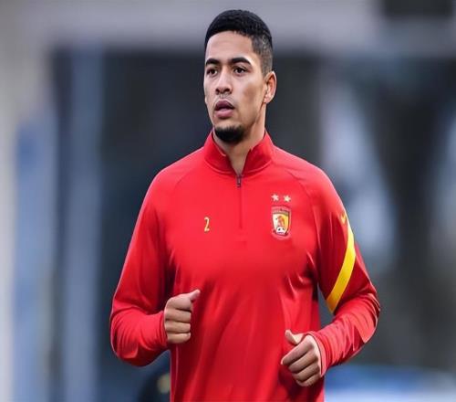 意外！球迷越不看好他倆踢申花主力，斯盧茨基越要堅持讓兩人首發(fā)