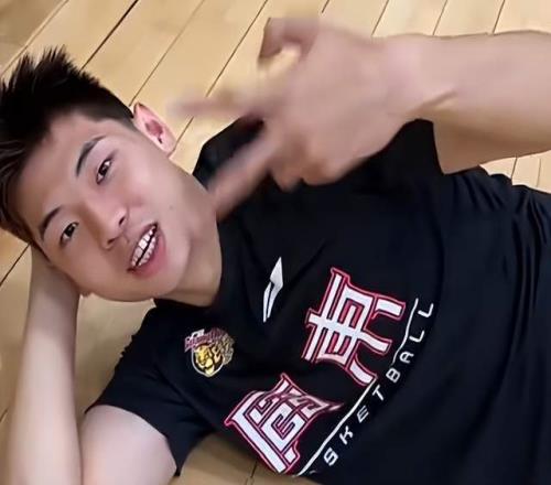 廣東VS深圳兇多吉少！崔永熙上演首秀，杜鋒要棄用兩名混子球員