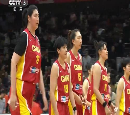 中國女籃15分慘??！輸球原因揭曉，4人表現(xiàn)太拉胯，數(shù)據(jù)一目了然