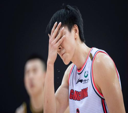 廣東翻車遼寧驚險(xiǎn)，最新積分榜如下，麥基五囧變五佳