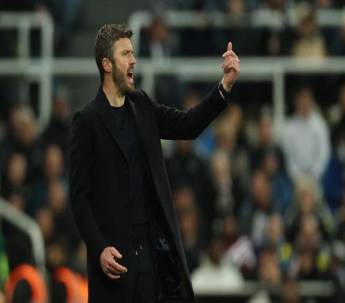 一日英超動向：桑喬問題導致曼聯巨虧無比，藍軍買9號又買錯了