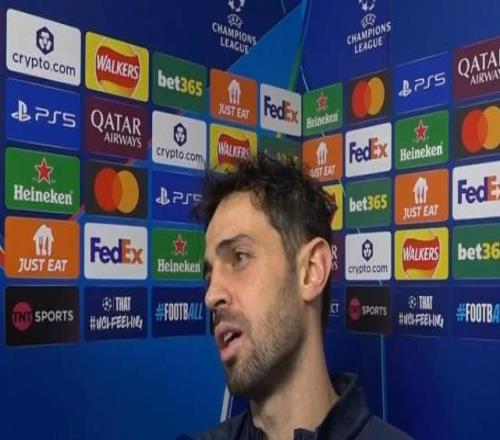 B席：我們讓情緒左右了比賽現(xiàn)在感覺一切都很暗淡