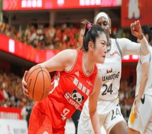 張子宇兩雙孤掌難鳴，宮魯鳴率中國女籃慘敗比利時，李夢贏了