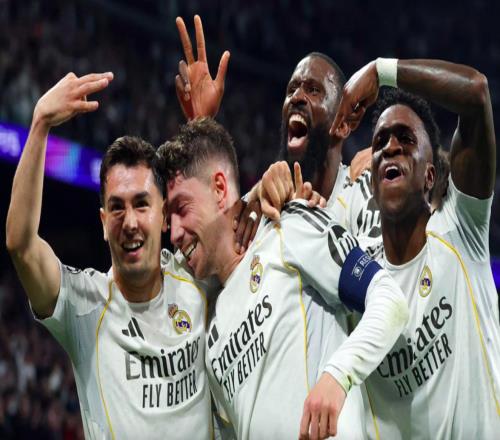 30！歐冠上演奪冠大熱門恩怨對決：隊(duì)長半場戴帽13.1億豪門完敗