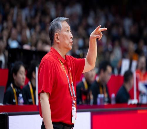 中國女籃15分慘?。m魯鳴一天前的擔憂，本場比賽全部應驗