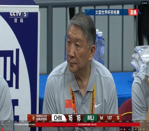 光漂亮有何用全場(chǎng)3中0，0板0斷0帽+空籃不中，球迷：用高頌換她