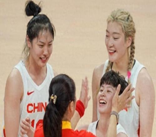 中國(guó)女籃15分輸給比利時(shí)原因曝光，鄭薇指導(dǎo)一針見血球迷懷念李夢(mèng)