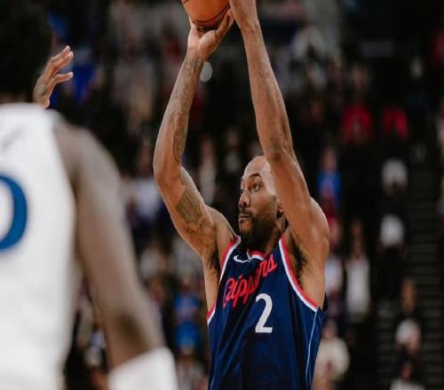 轟45分5板5助！小卡天神下凡，快船25分大勝黑馬，狀元空砍36+5