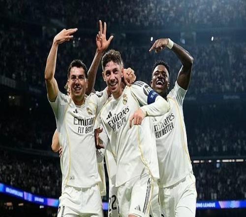 人物這感覺真爽！皇馬隊(duì)副巴爾韋德半場就“戴帽”