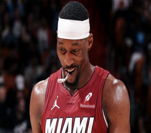 阿德巴約43次罰球惹爭(zhēng)議名記：可能是他超越了科比的原因